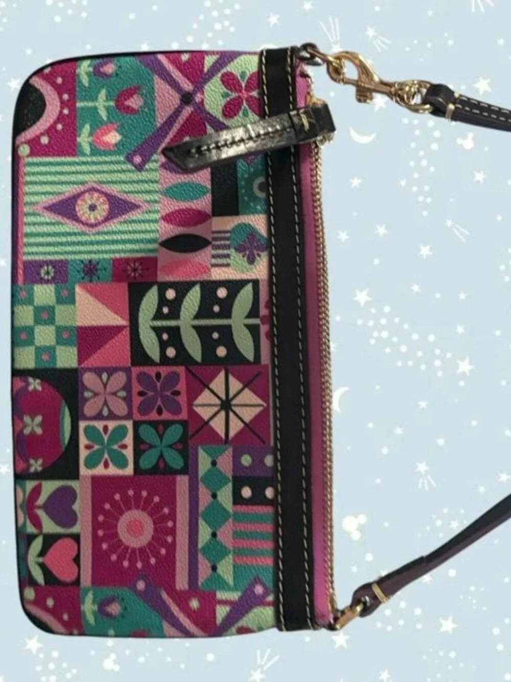 EUC Disney Dooney & Bourke It’s A Small World multicoloured clutch purse